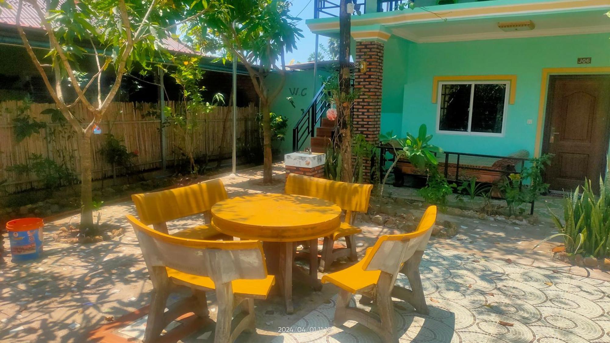 Mabuhay Guesthouse Kampot Eksteriør billede